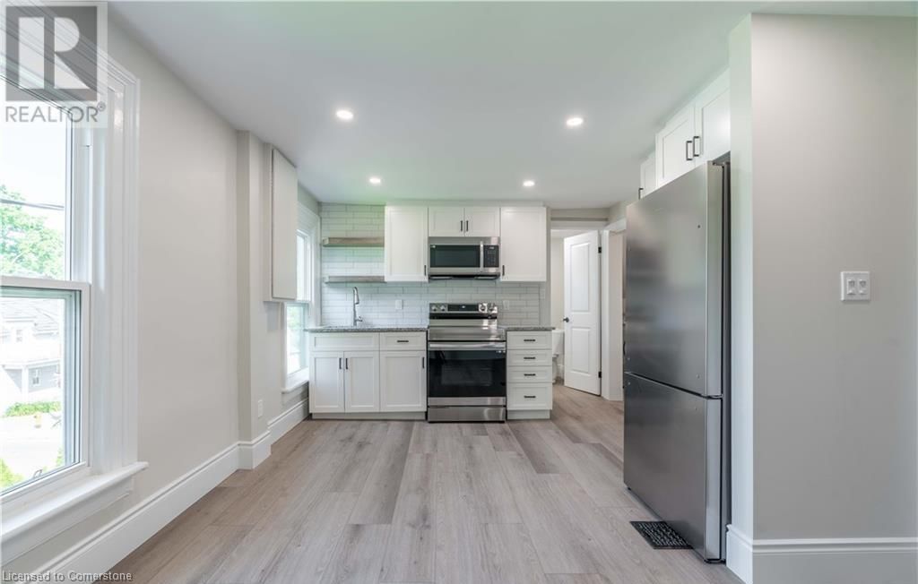 66 QUEEN STREET WEST Image 12