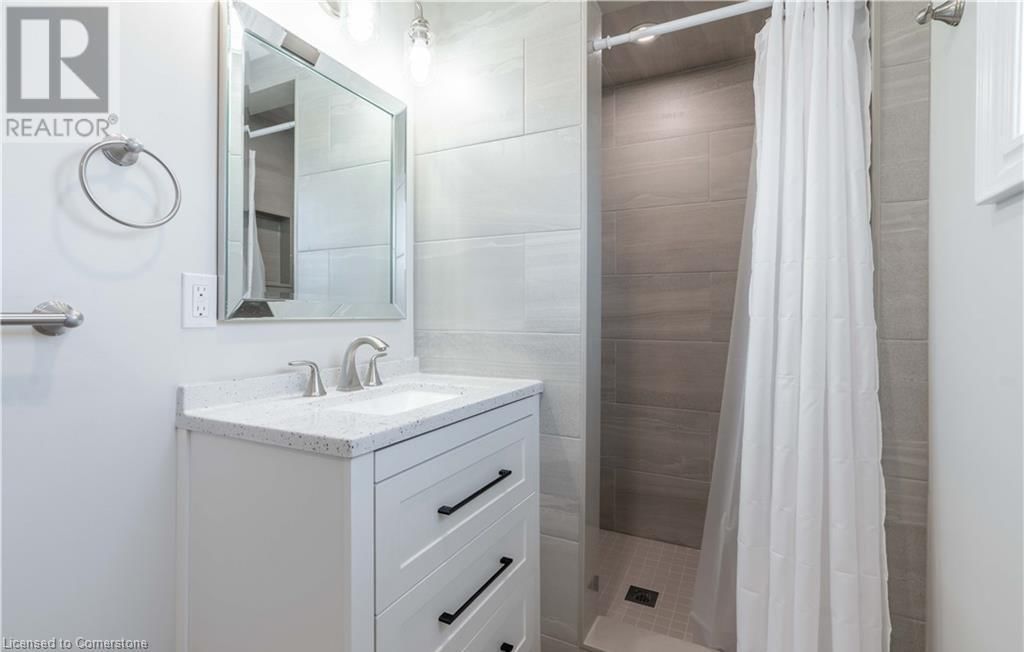 66 QUEEN STREET WEST Image 16