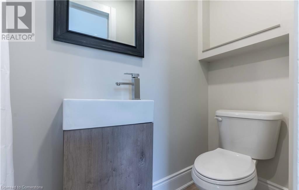 66 QUEEN STREET WEST Image 9