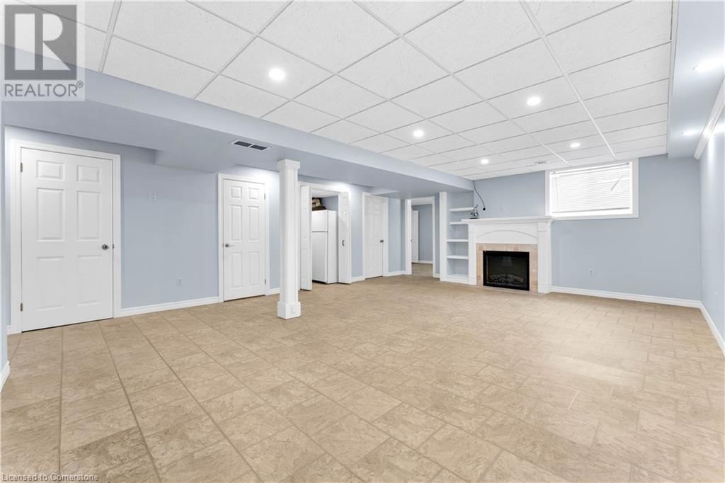 724 GARDEN COURT CRESCENT Image 31