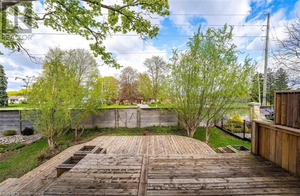 724 GARDEN COURT CRESCENT Image 35
