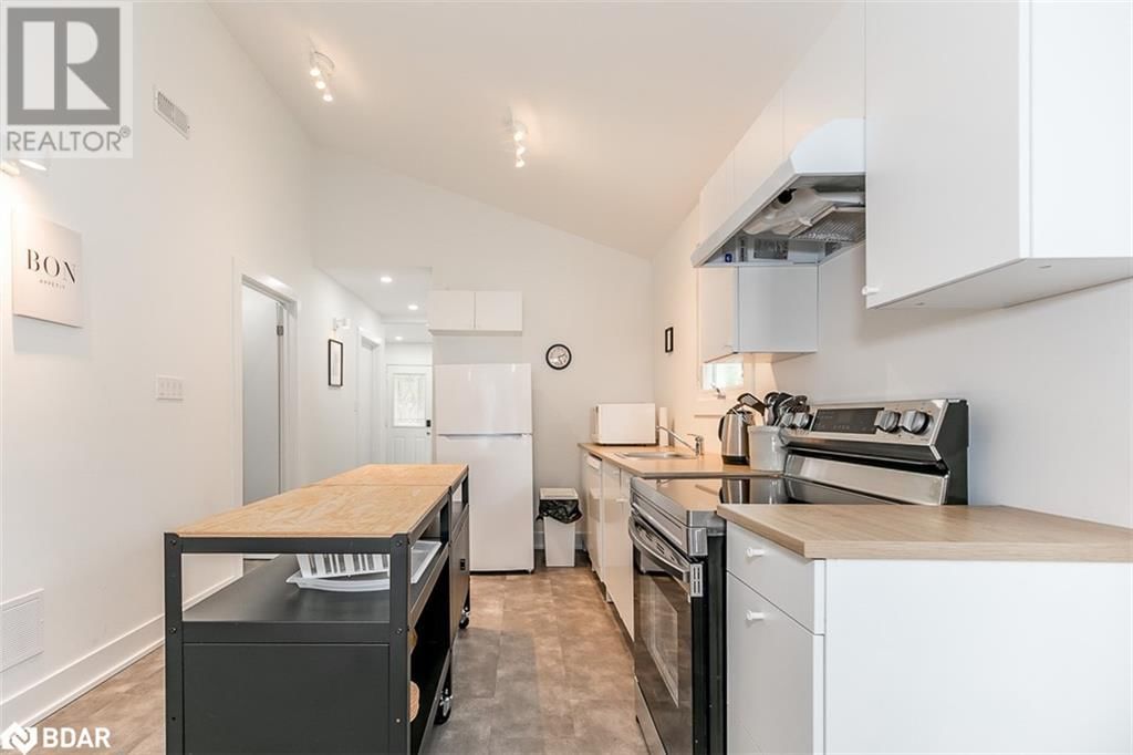1283 MAPLE ROAD Image 10