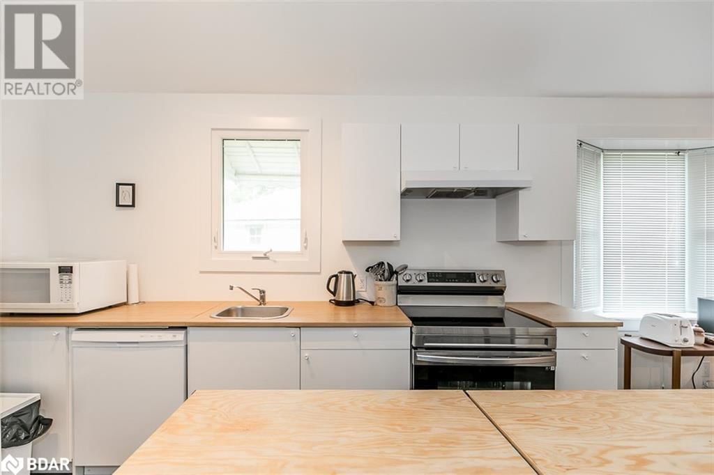 1283 MAPLE ROAD Image 11