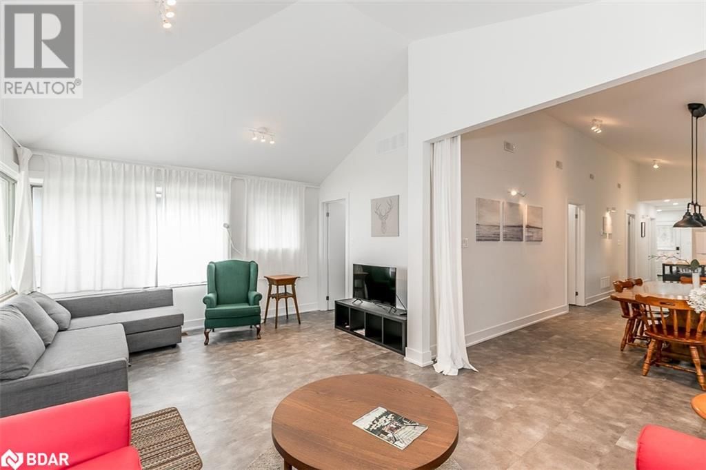 1283 MAPLE ROAD Image 17