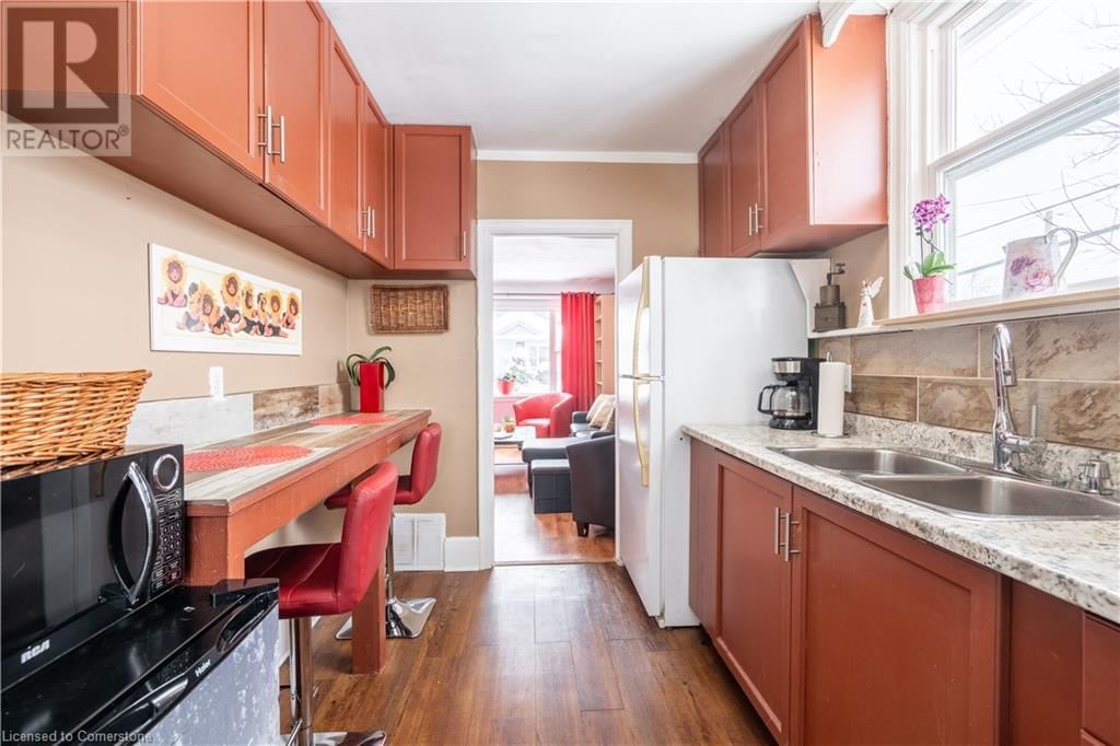 119 EAST 17TH STREET Image 14