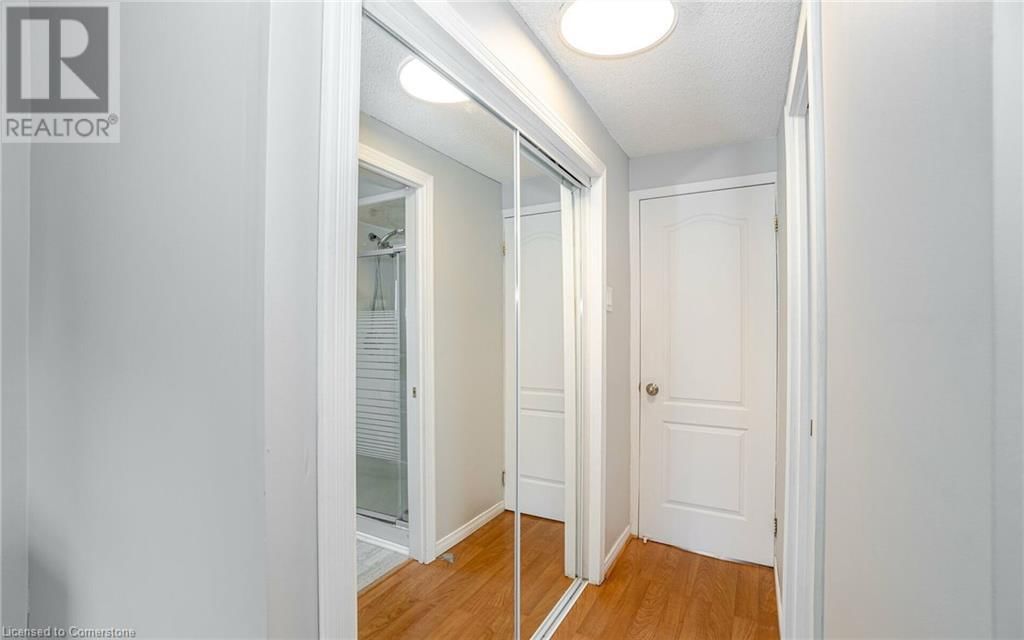 2046 GLENADA CRESCENT Image 23
