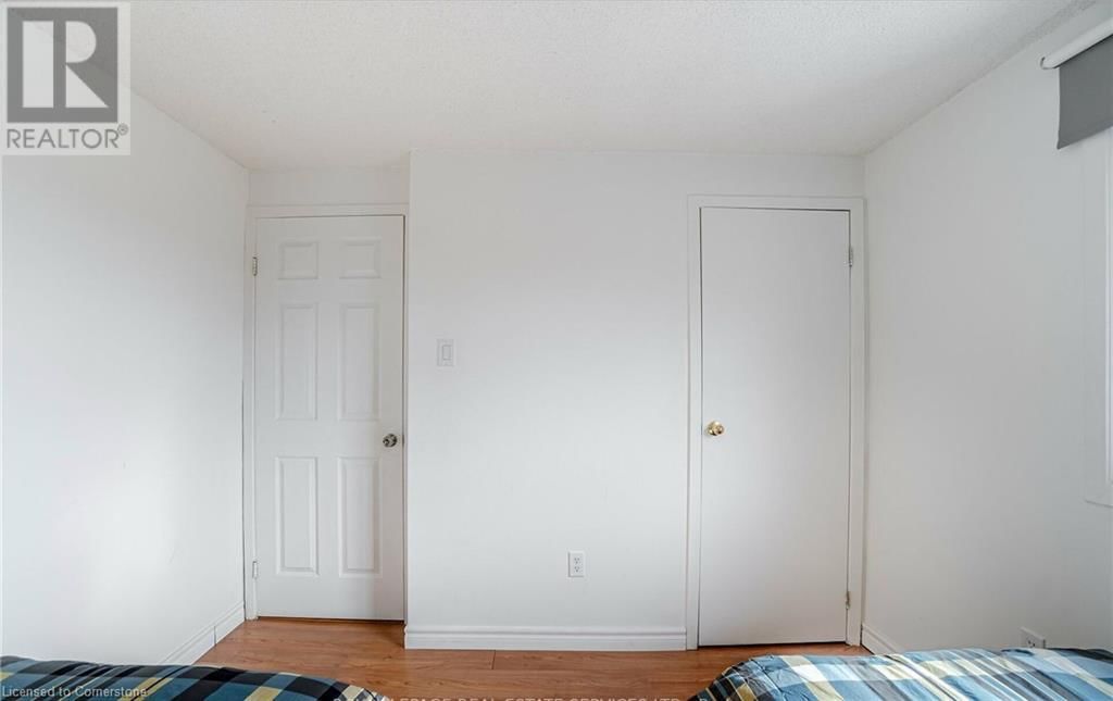 2046 GLENADA CRESCENT Image 28