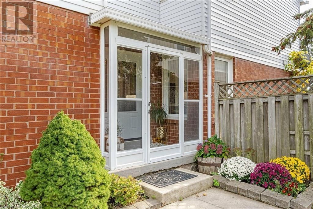 2046 GLENADA CRESCENT Image 3