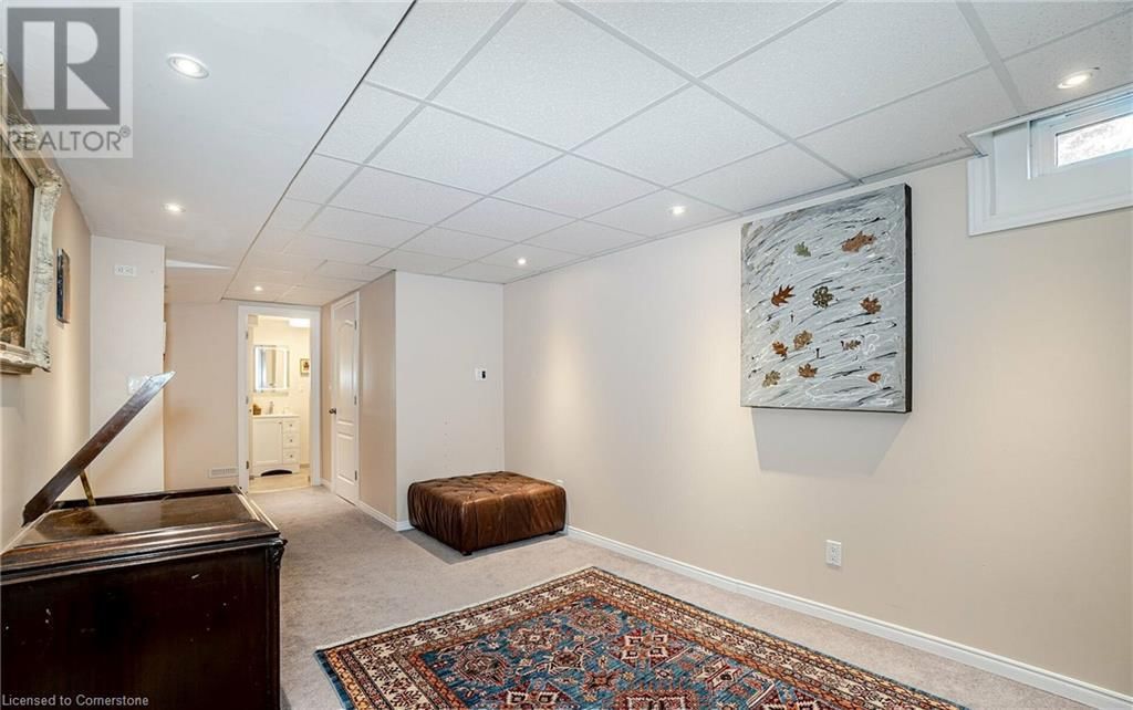 2046 GLENADA CRESCENT Image 33