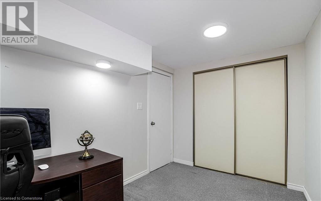 2046 GLENADA CRESCENT Image 35