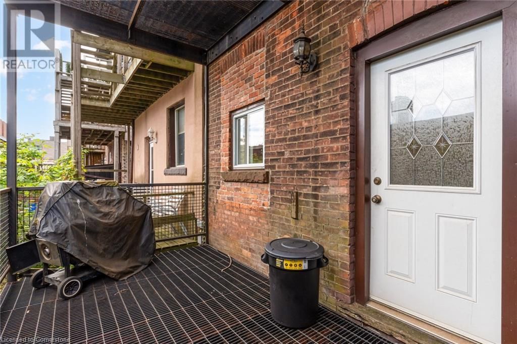55 YOUNG STREET Image 16