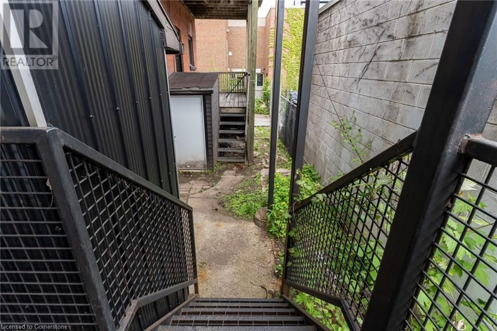 55 YOUNG STREET Image 18
