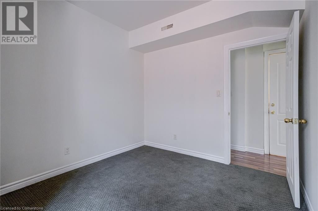 55 YOUNG STREET Image 33