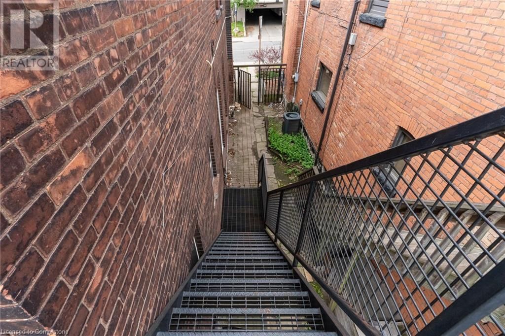 55 YOUNG STREET Image 36