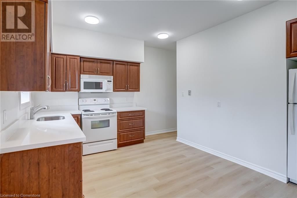 55 YOUNG STREET Image 9