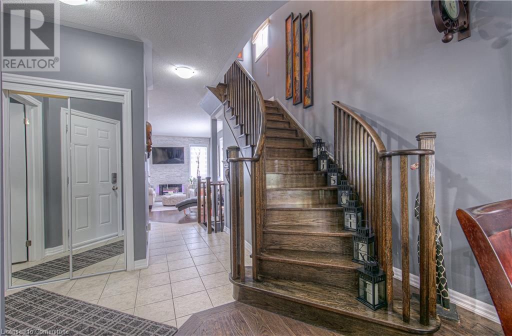 32 FORBES TERRACE Image 11