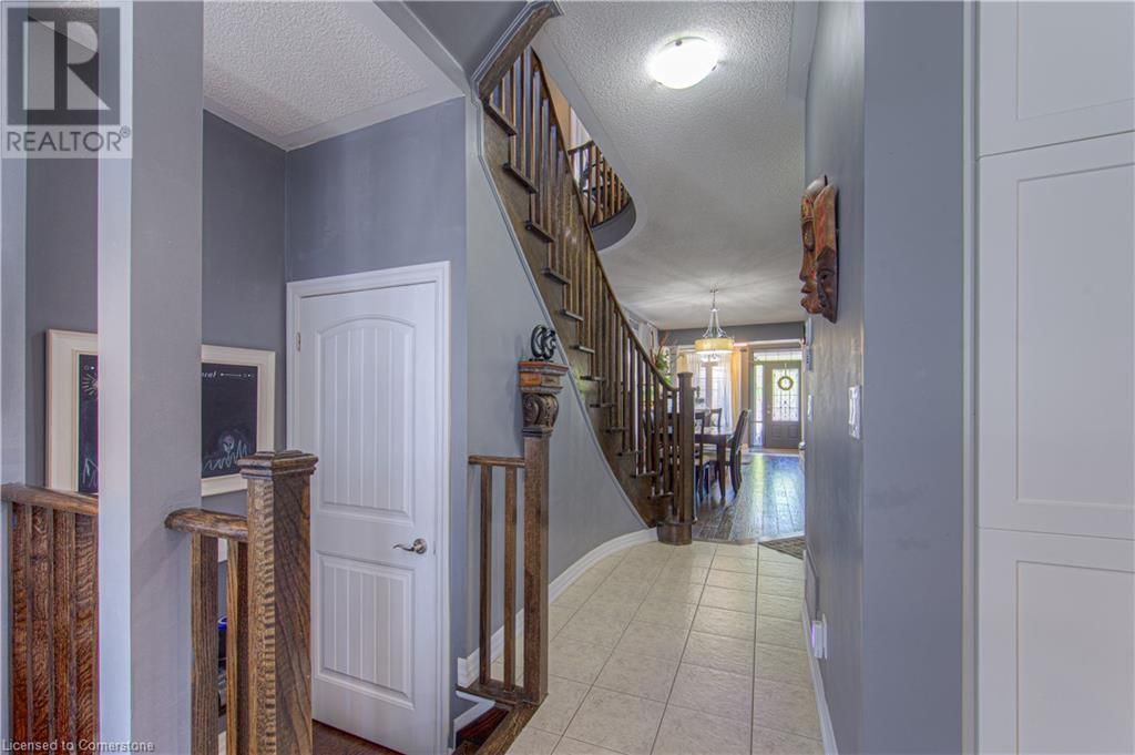 32 FORBES TERRACE Image 12