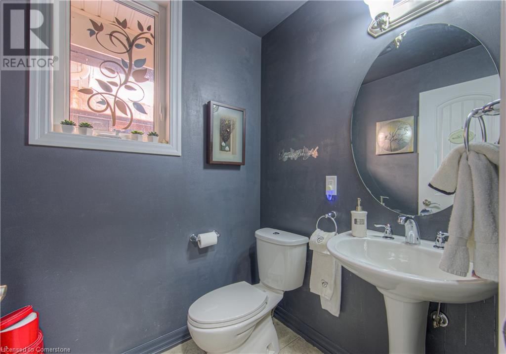 32 FORBES TERRACE Image 24