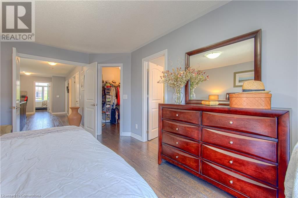 32 FORBES TERRACE Image 26