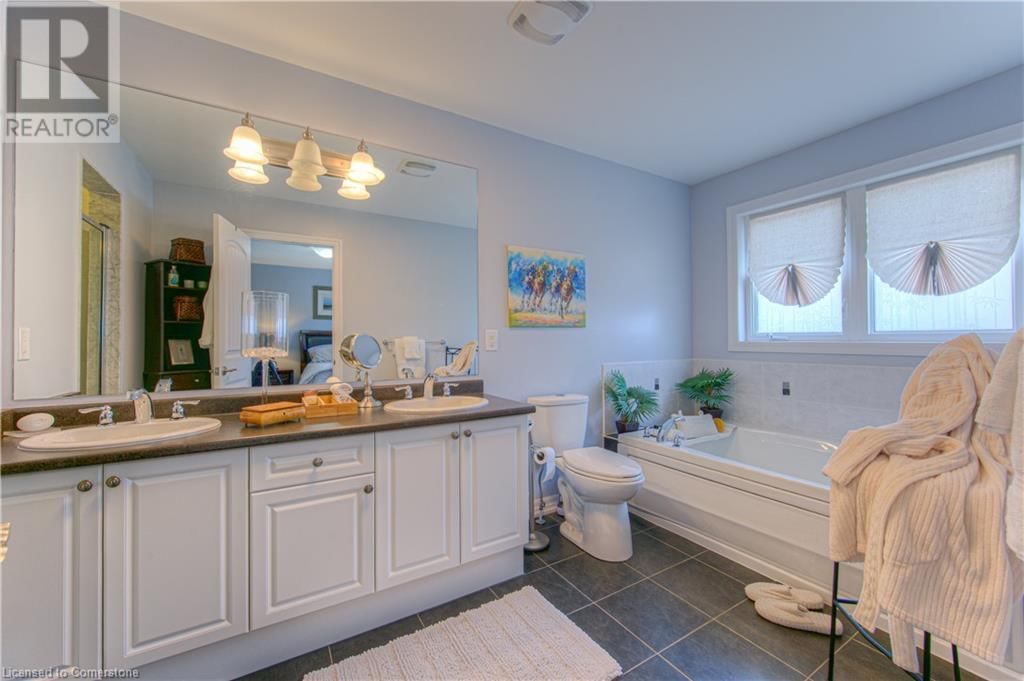32 FORBES TERRACE Image 27