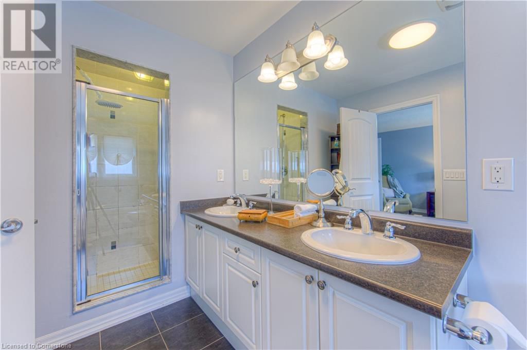 32 FORBES TERRACE Image 28