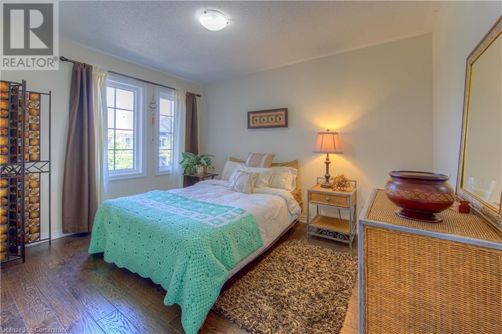 32 FORBES TERRACE Image 32