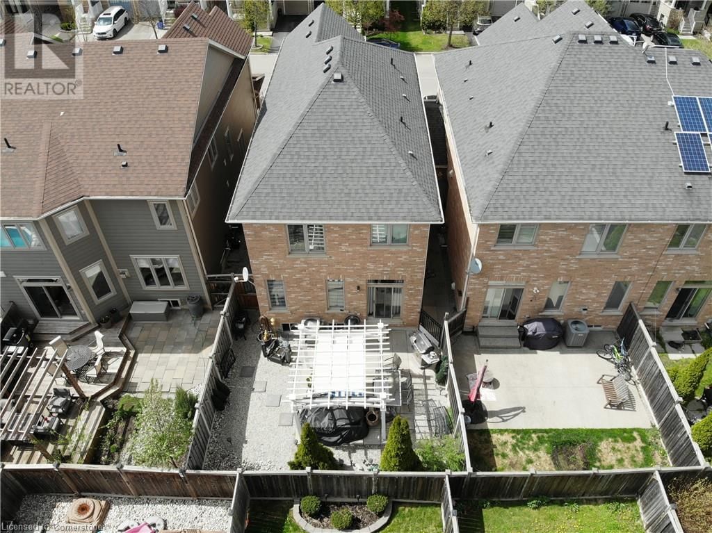 32 FORBES TERRACE Image 40