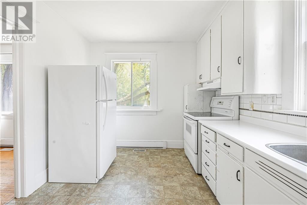 349 LUELLA STREET Image 12