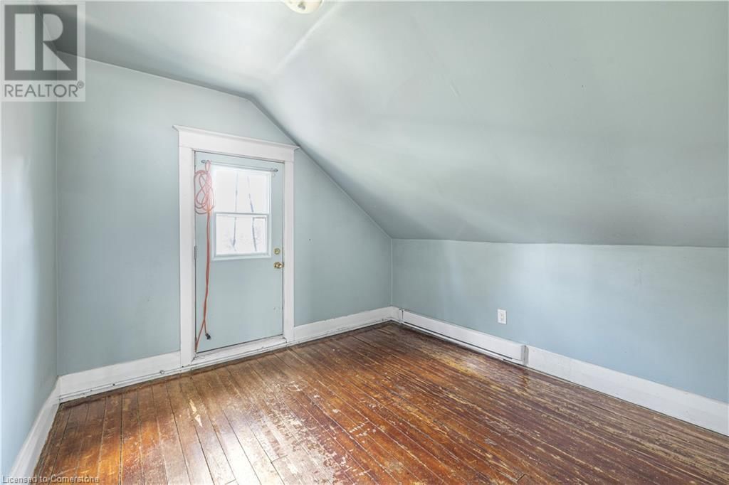349 LUELLA STREET Image 19