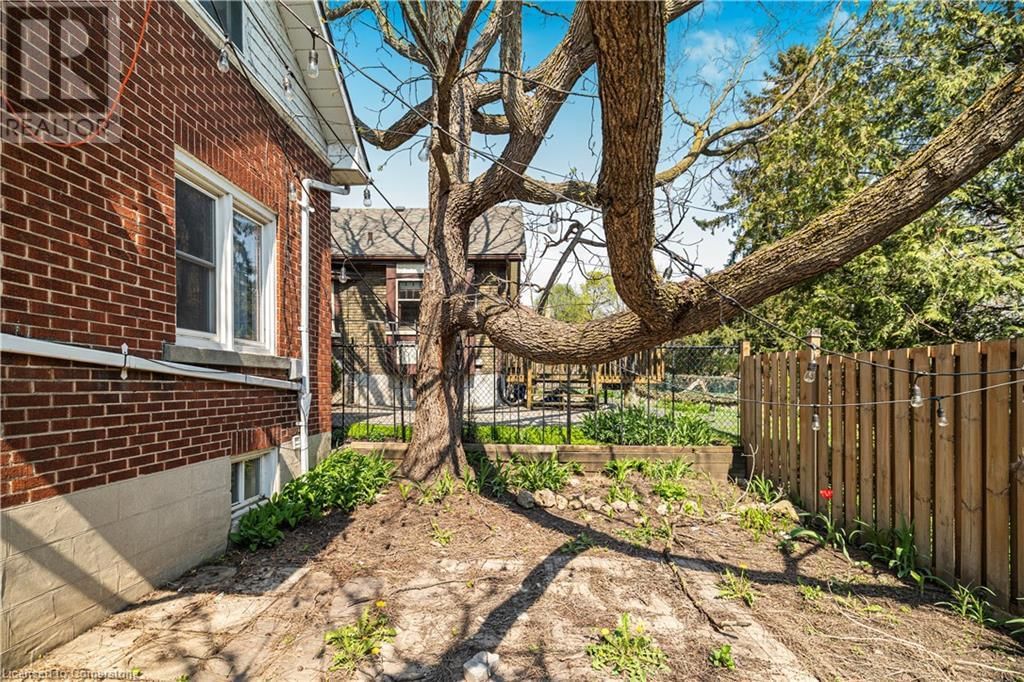 349 LUELLA STREET Image 27