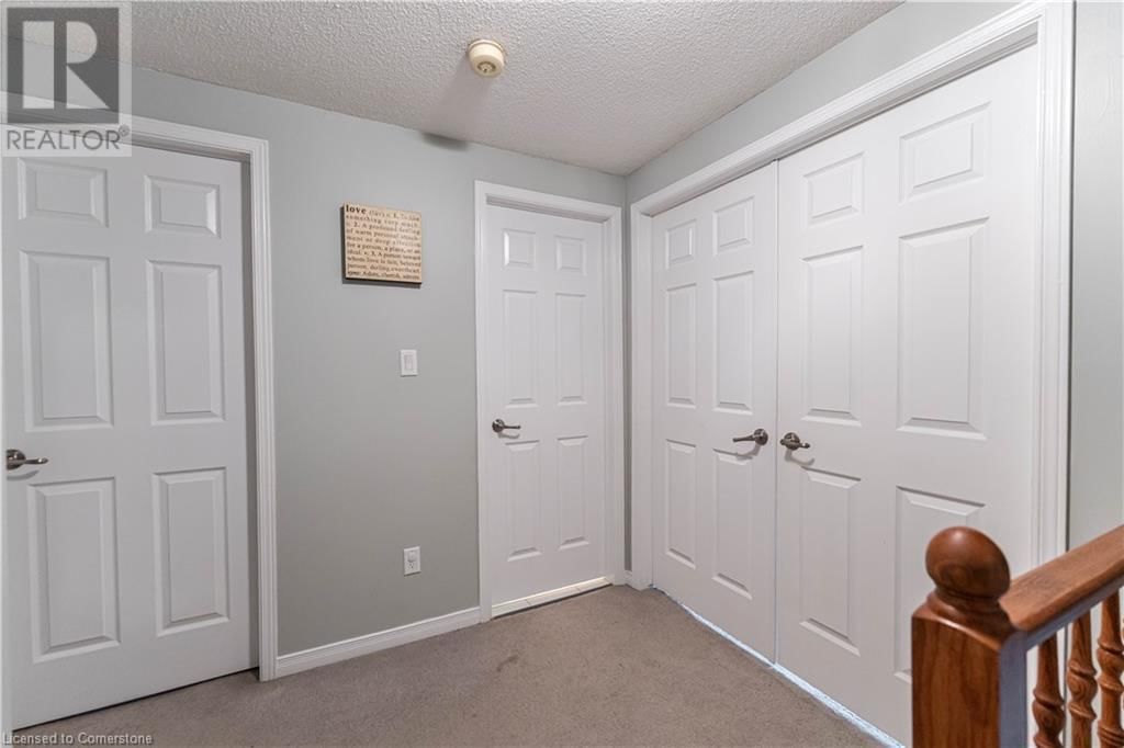 55 - 1 ROYALWOOD COURT Image 15