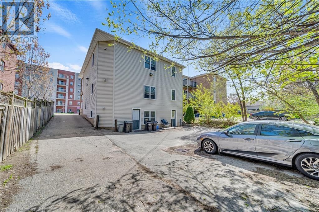 24 COLUMBIA STREET WEST Image 3