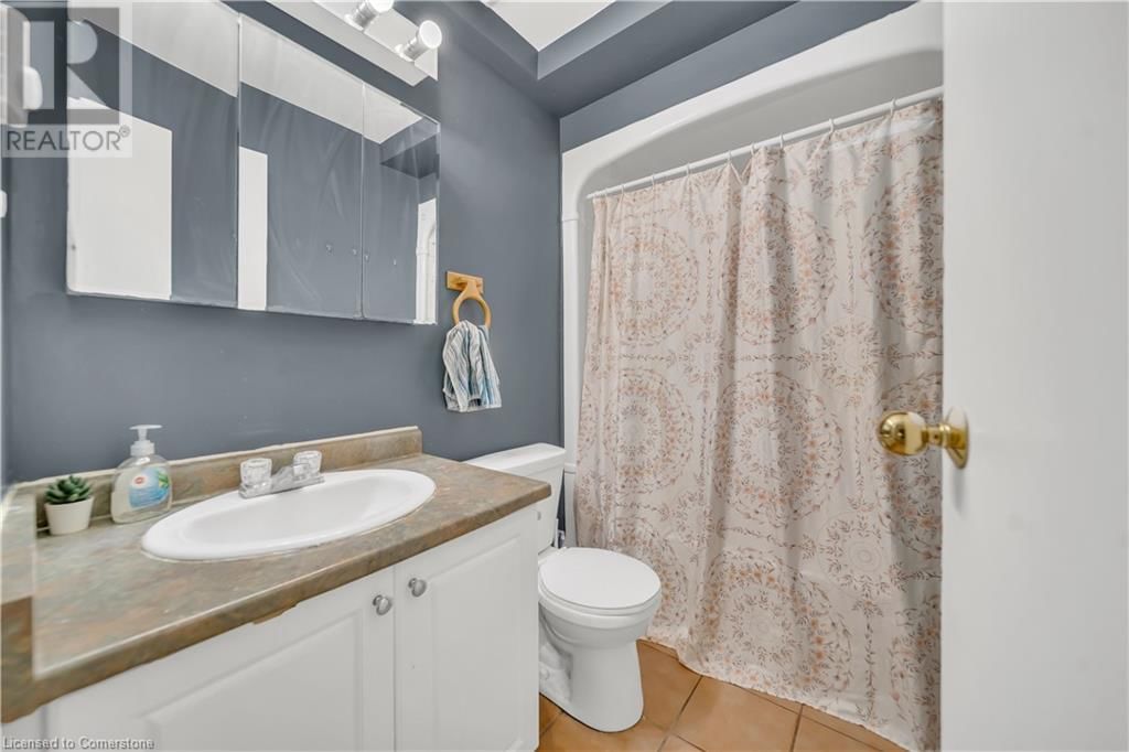24 COLUMBIA STREET WEST Image 9