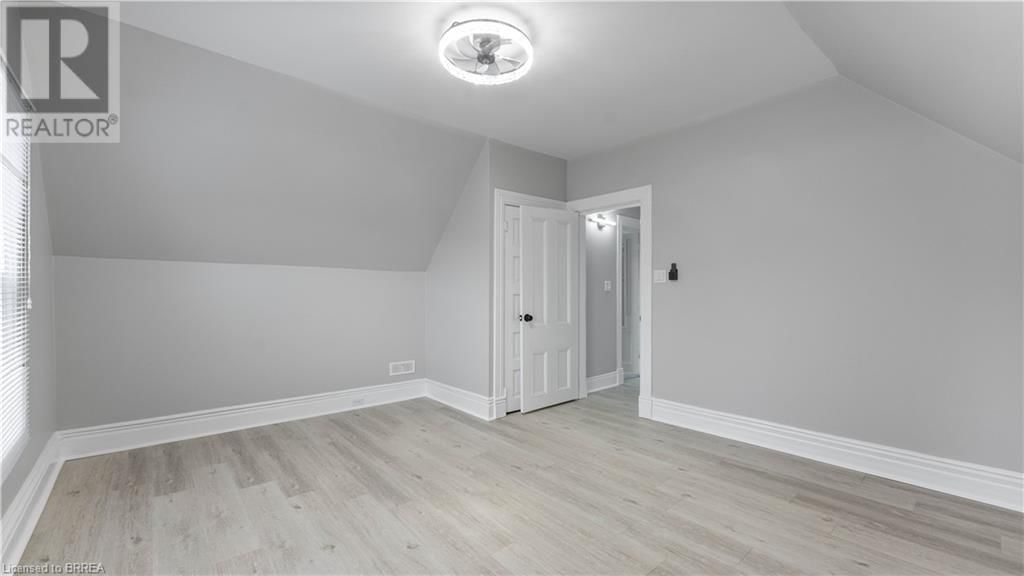 2 - 11 HUFF AVENUE Image 10