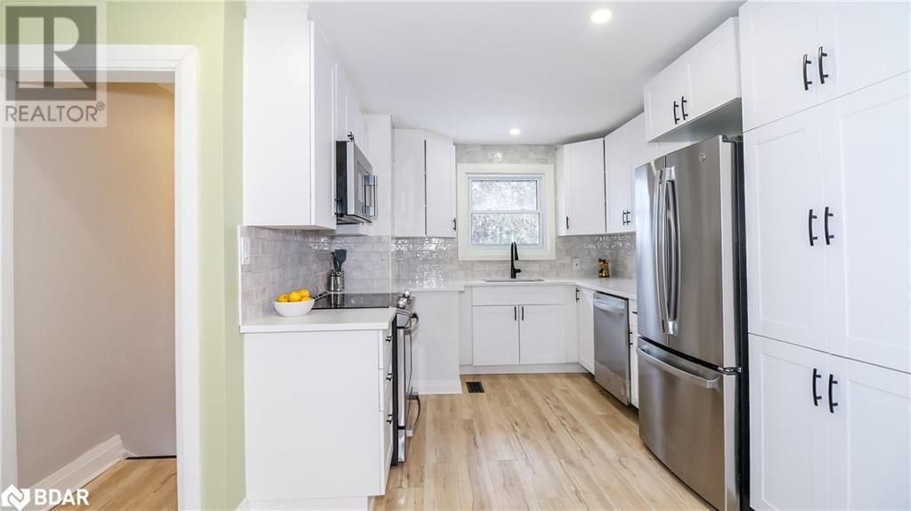 255 CALFORD ST STREET Image 16