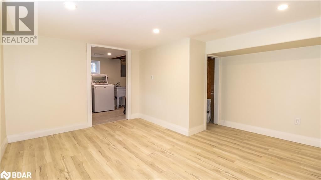 255 CALFORD ST STREET Image 25
