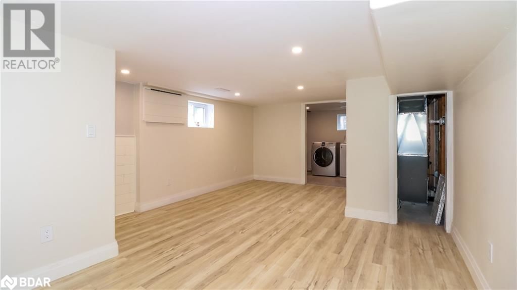 255 CALFORD ST STREET Image 26