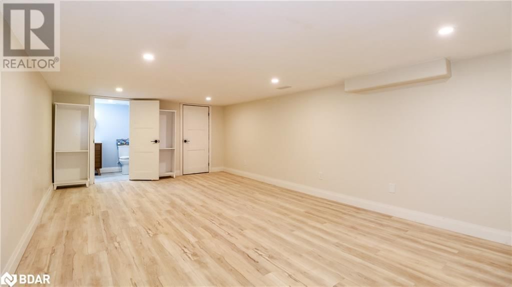 255 CALFORD ST STREET Image 30