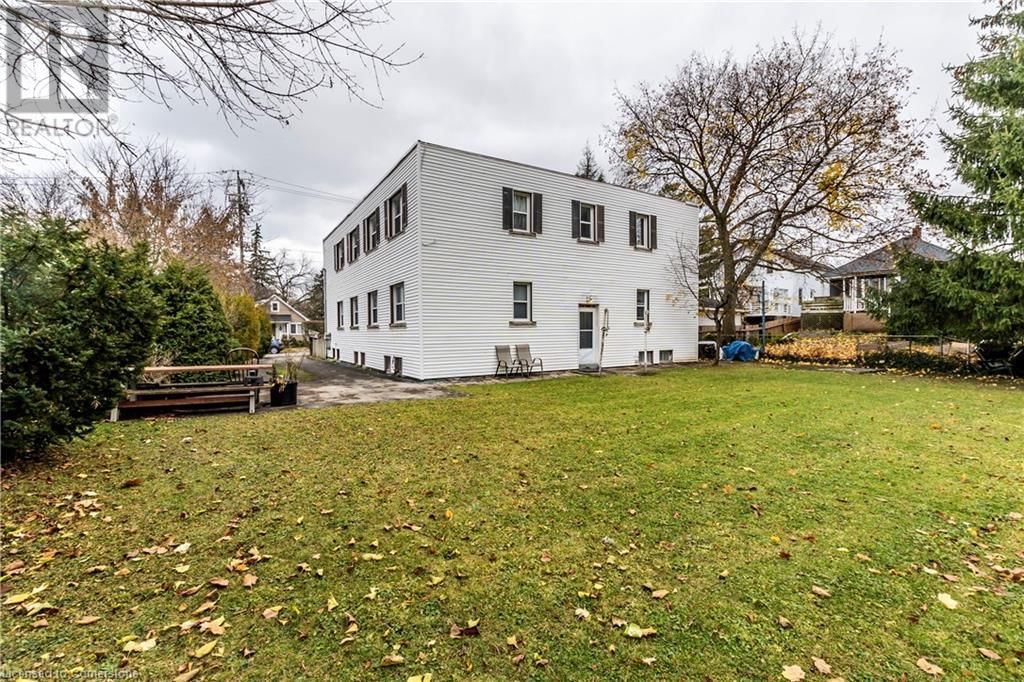 13 MCMASTER AVENUE Image 1