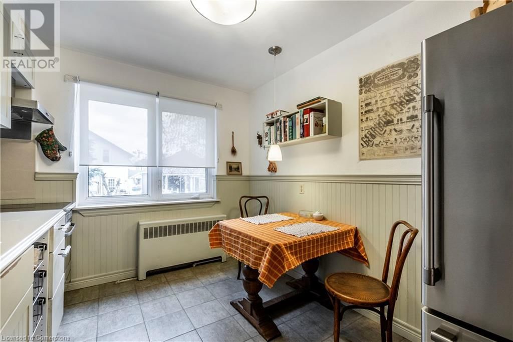 13 MCMASTER AVENUE Image 17