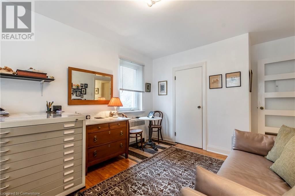 13 MCMASTER AVENUE Image 22
