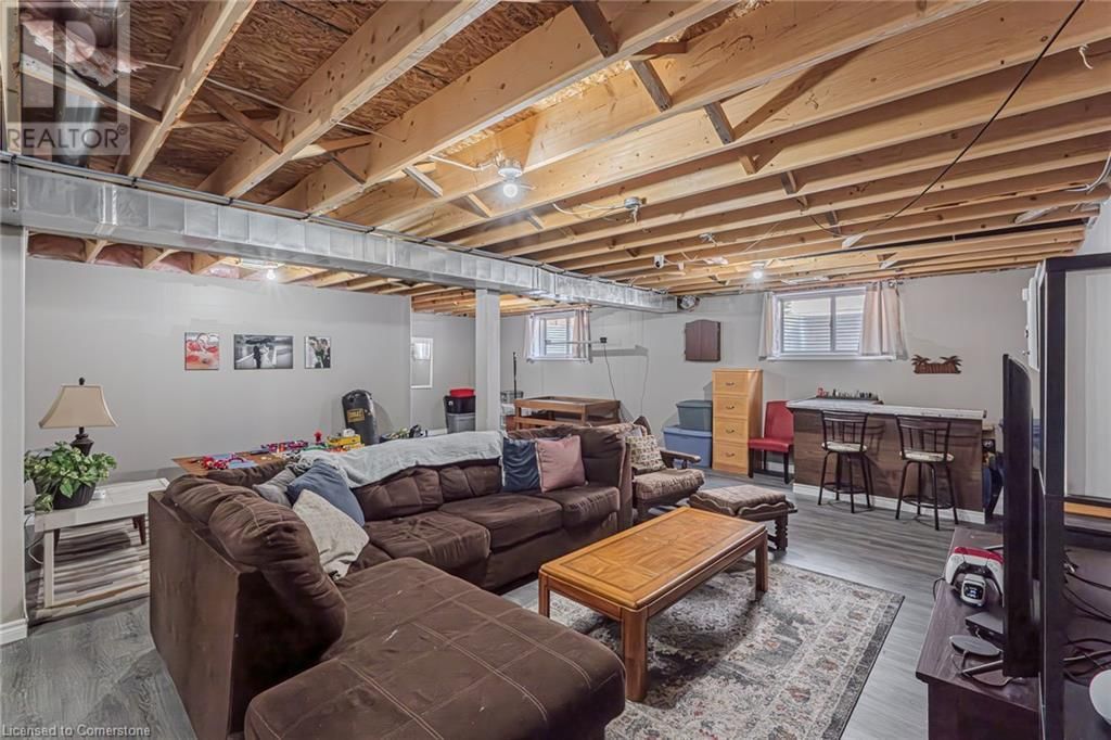 200 OAK STREET Image 29