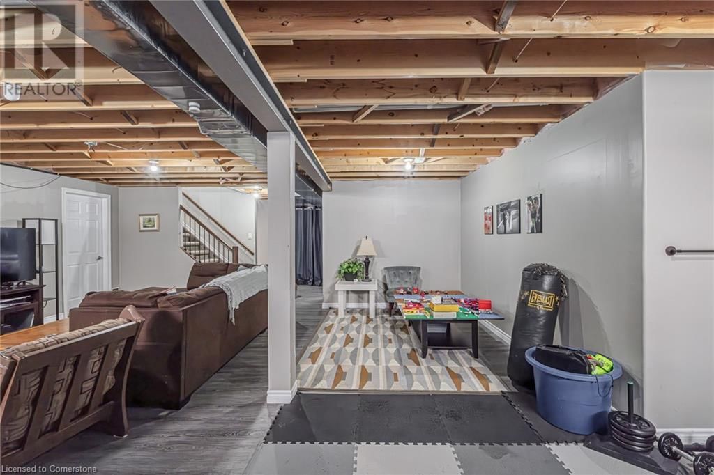 200 OAK STREET Image 30