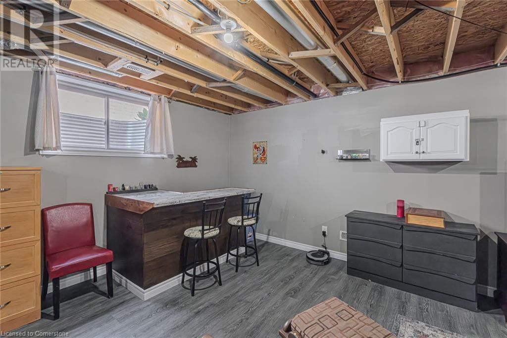200 OAK STREET Image 32