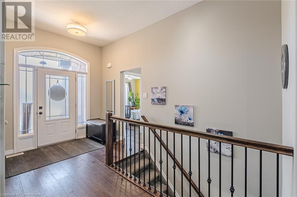 200 OAK STREET Image 8