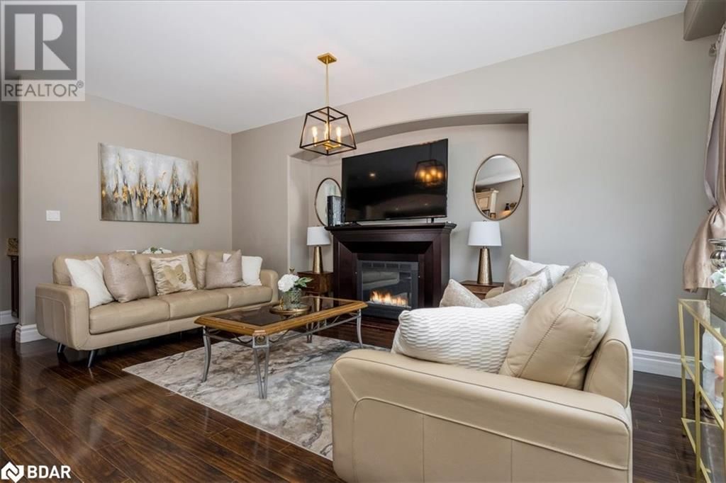 49 HAMILTON DRIVE Image 12