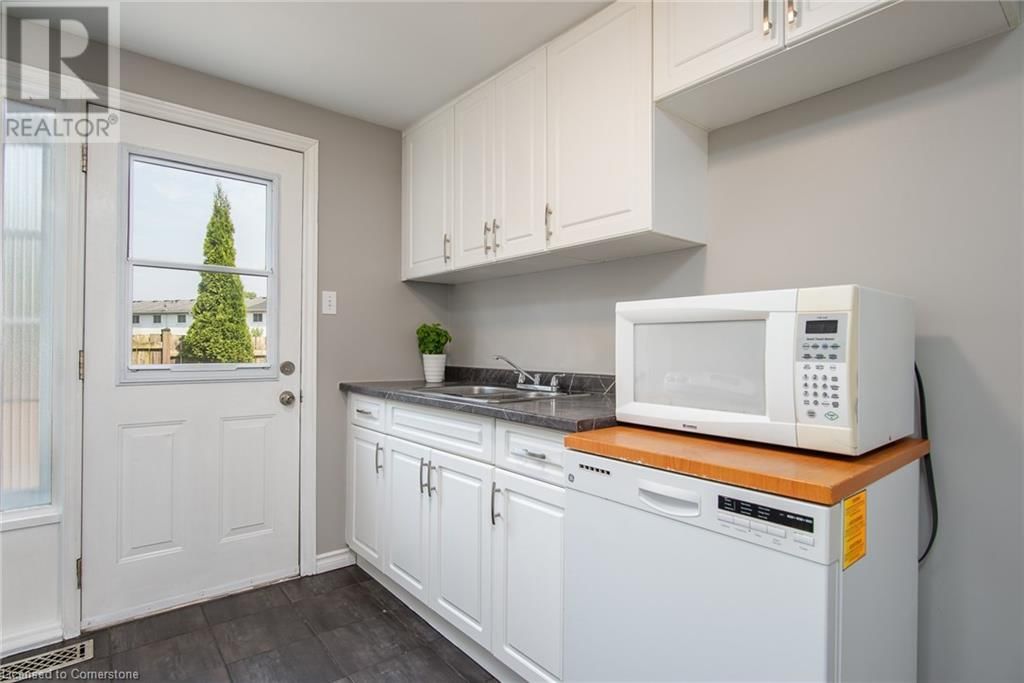 323 PRESTON PARKWAY Image 21