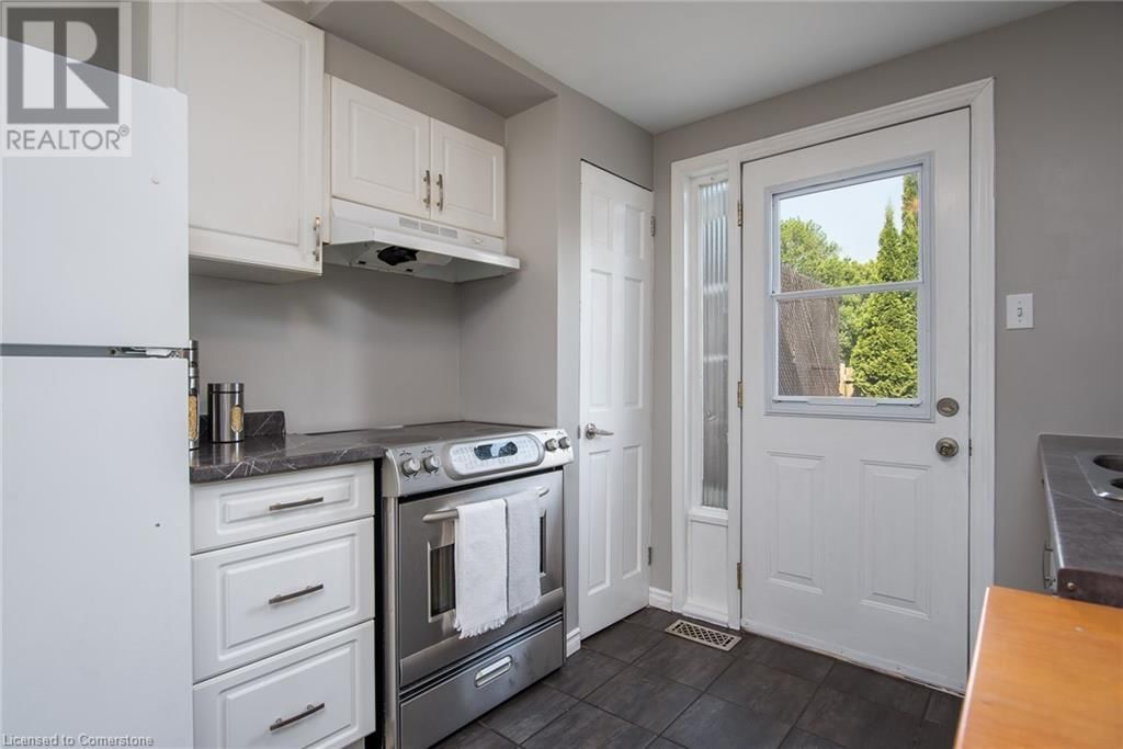 323 PRESTON PARKWAY Image 22