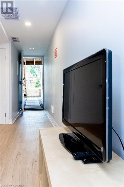 58 MARGARET STREET Image 42