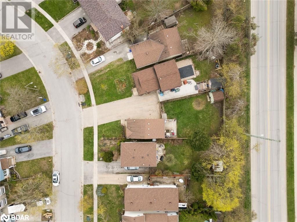 47 JANICE DRIVE Image 35